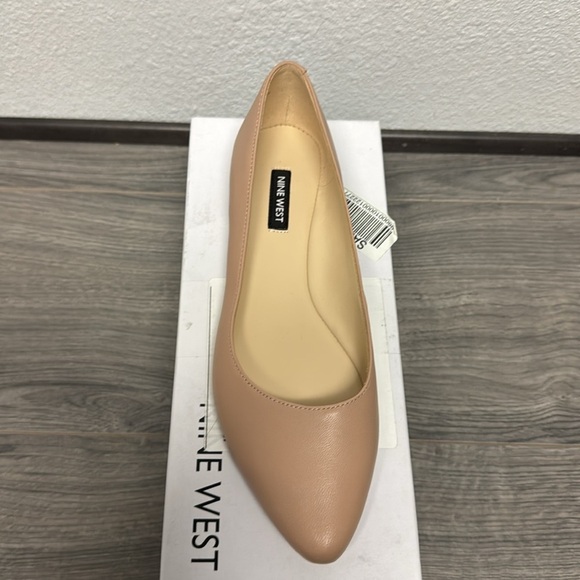 Nine West Women's Speakup Almond Toe Slip-On Flats (WIDE) - Picture 4 of 8
